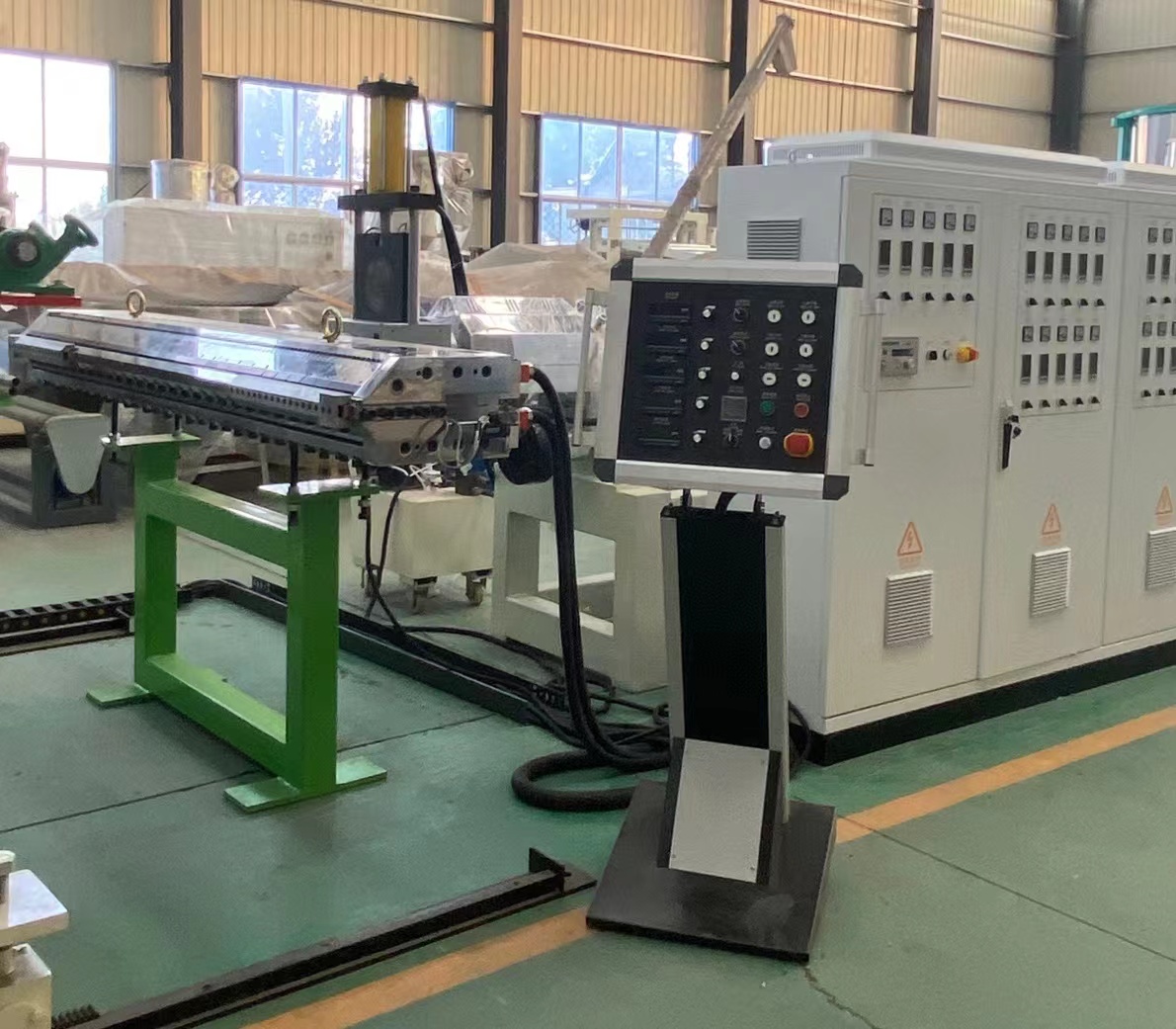 Justeringar före leverans av ABS-plåtextruderingsmaskin