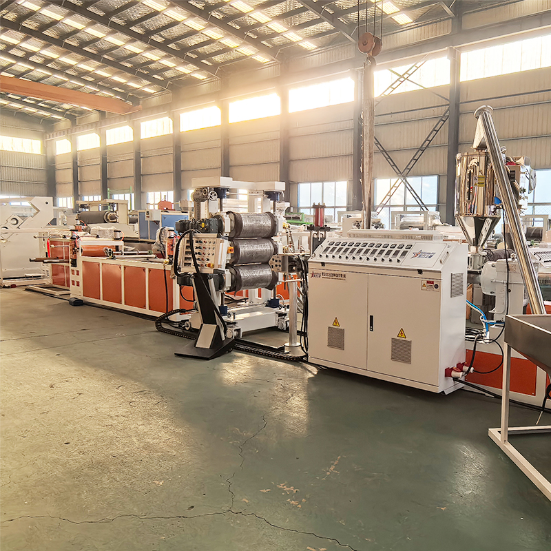 PS ark extruderingsmaskin.Laddning